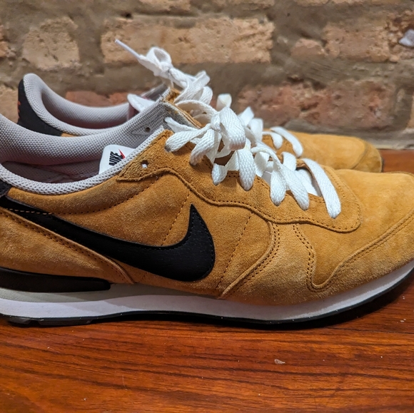 Nike Internationalist Suede Leather 631755-700 Men's Size 11 Shoes - Picture 1 of 10